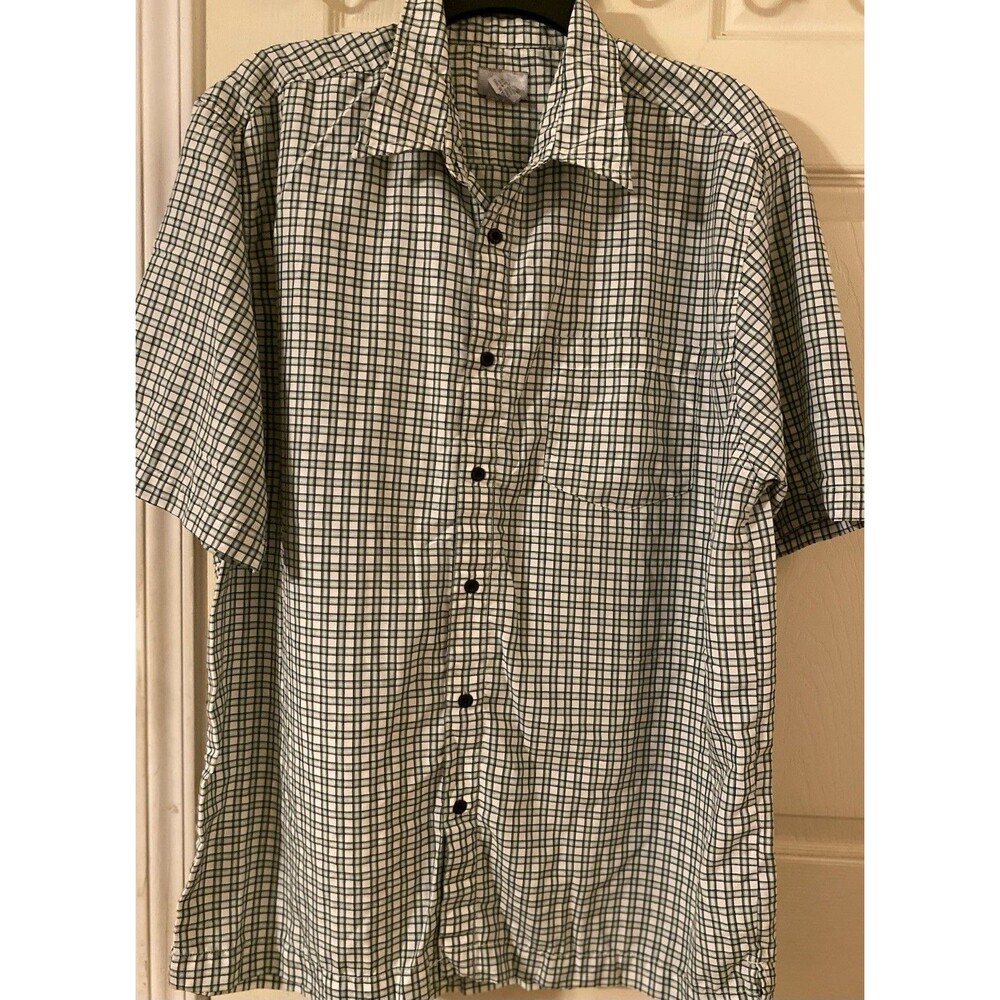 VTG No Fear Men's L Button Up Short Sleeve Front Pocket Shirt Plaid Green White